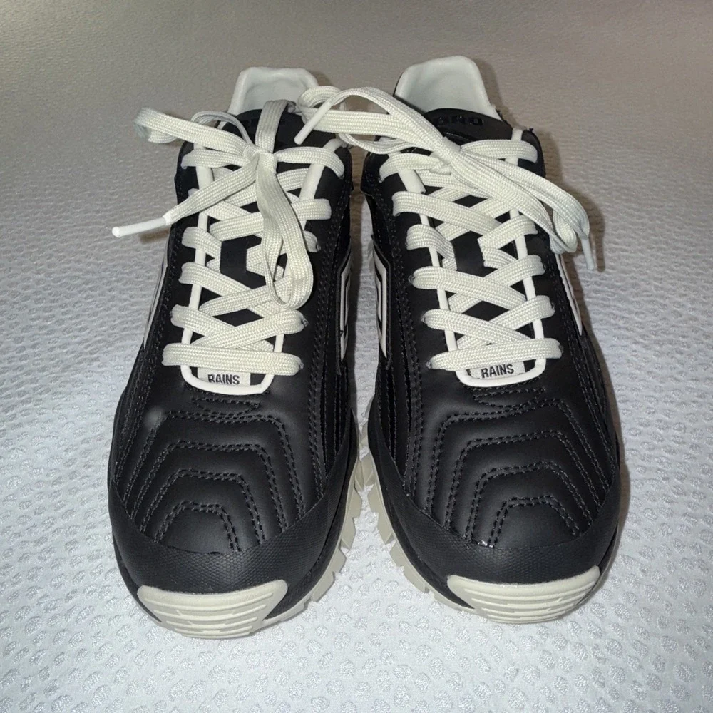 Rare Rains X Umbro Collab Fusion Sneaker Men's Sz 8 Black White New With Box
